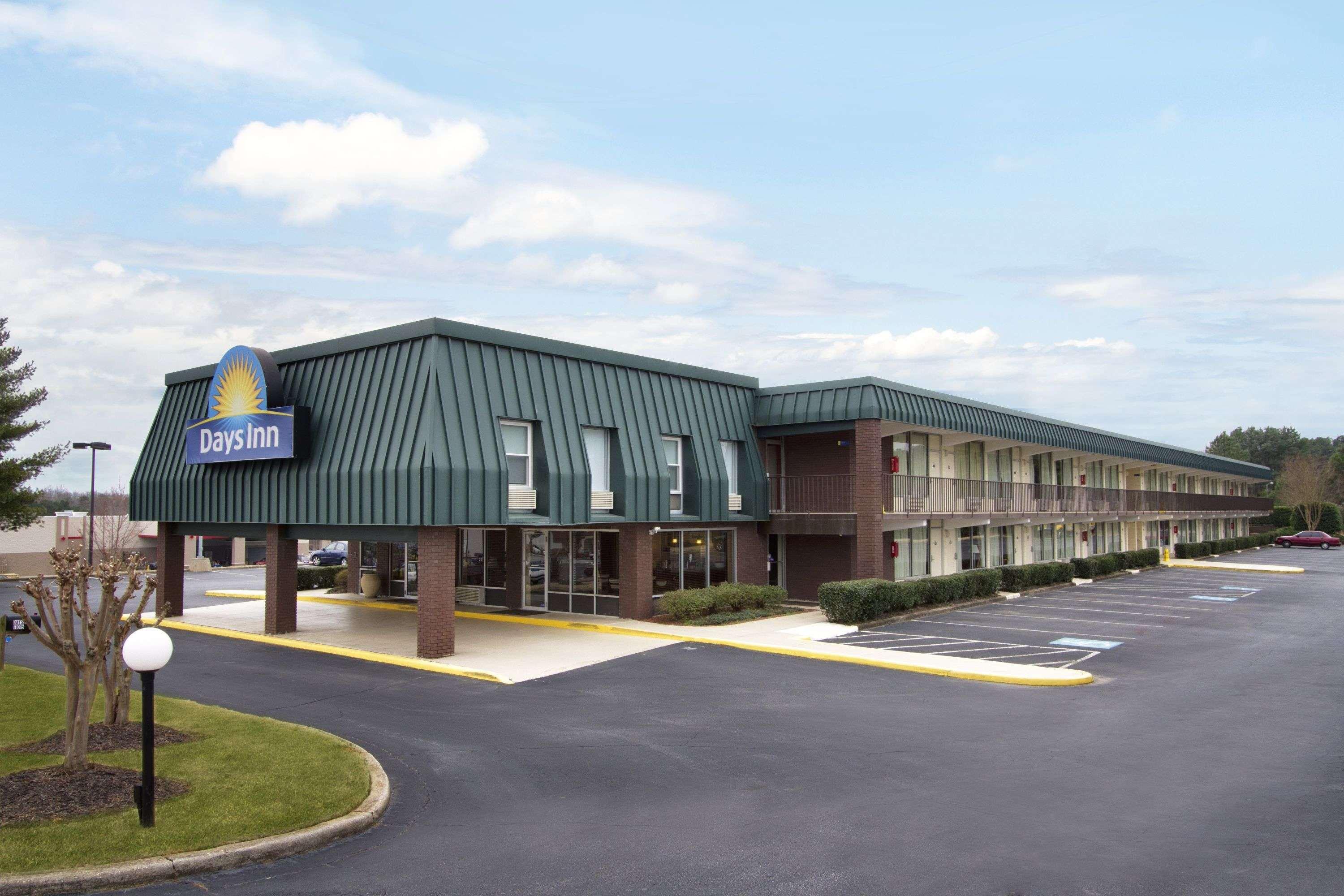 Days Inn By Wyndham Seneca-Clemson Kültér fotó