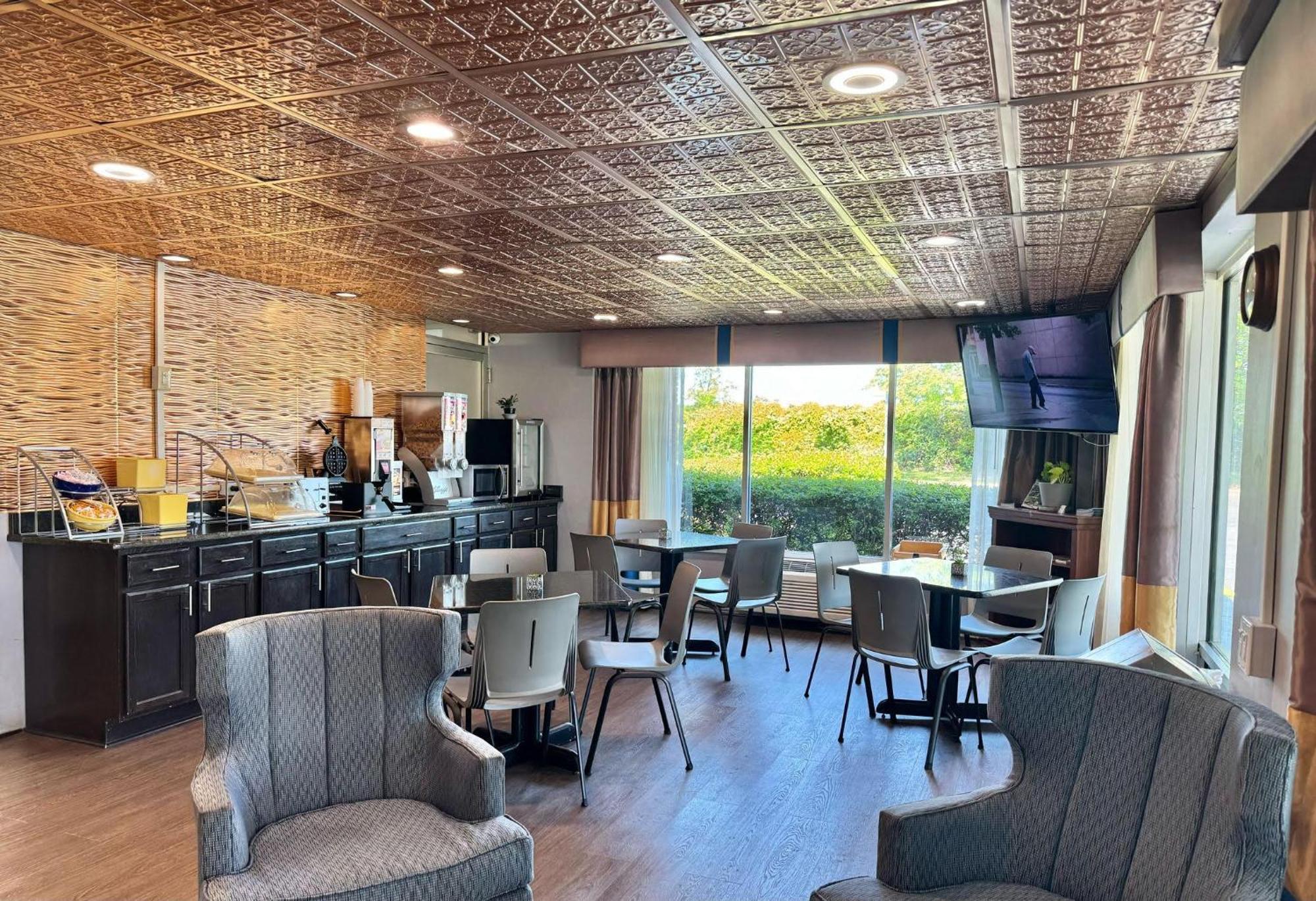 Days Inn By Wyndham Seneca-Clemson Kültér fotó