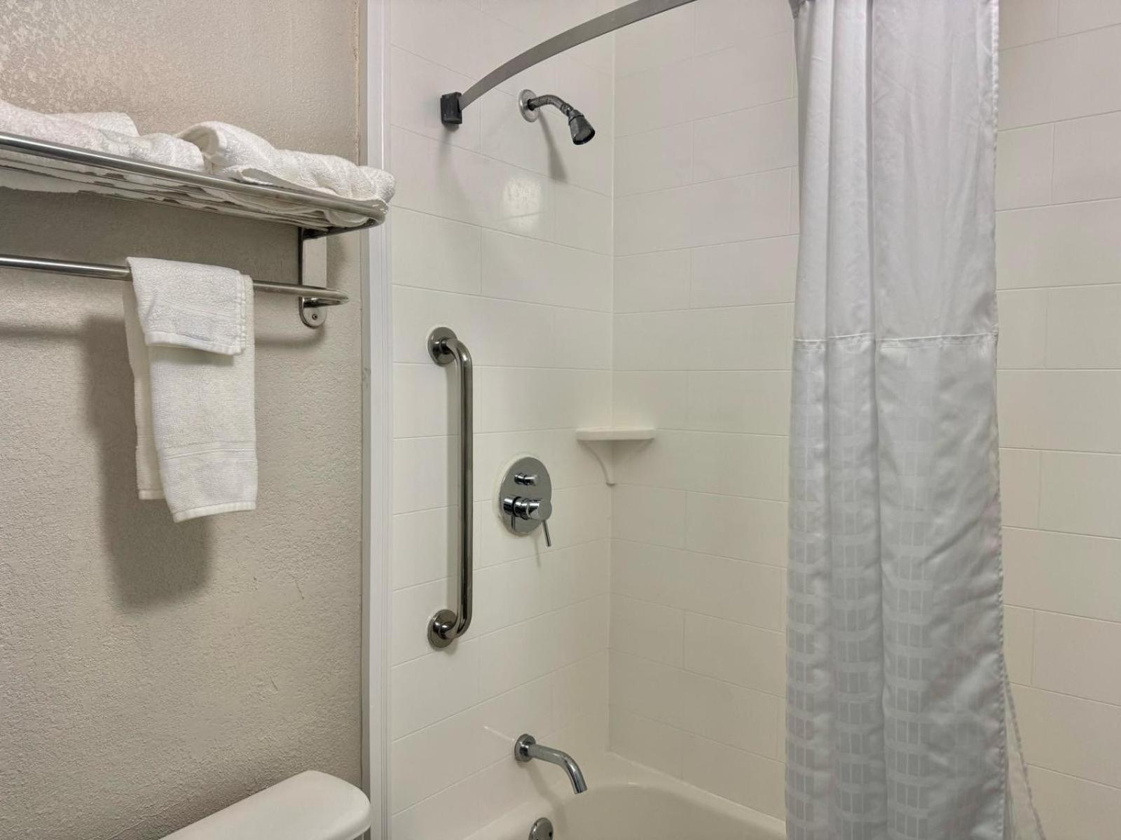 Days Inn By Wyndham Seneca-Clemson Kültér fotó