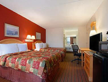 Days Inn By Wyndham Seneca-Clemson Kültér fotó